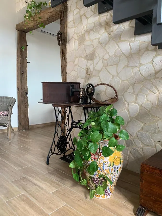 La Pomelia B&B Sofia Trappitello 0*,