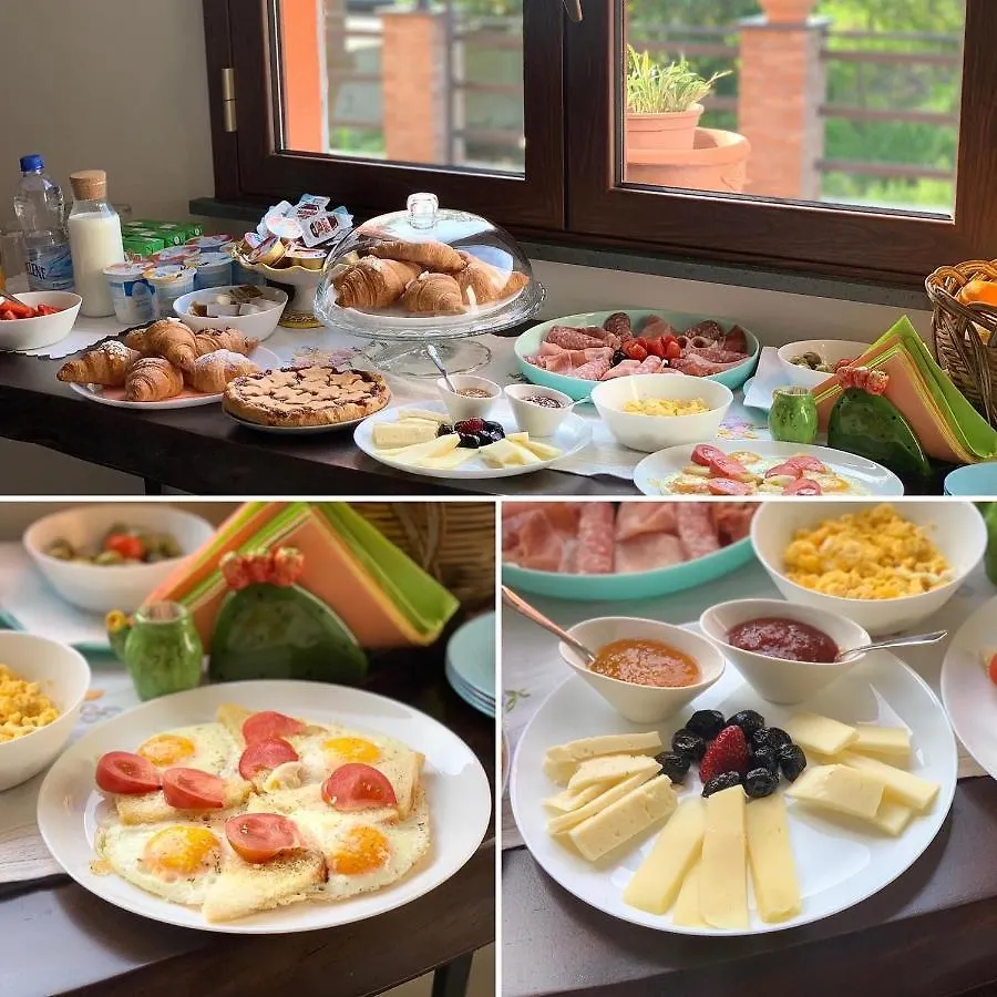 Bed & Breakfast La Pomelia B&B Sofia Trappitello Italy