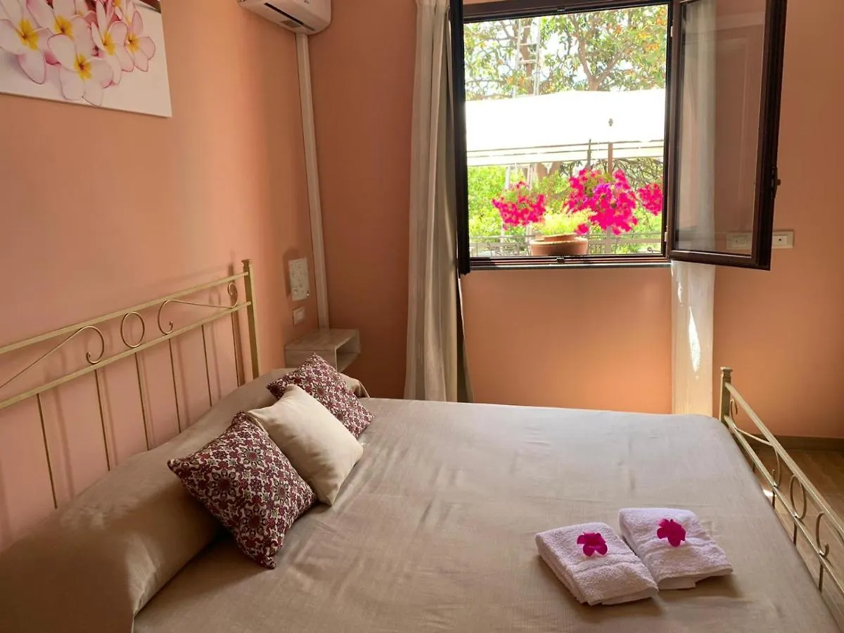 Bed & Breakfast La Pomelia B&B Sofia Trappitello