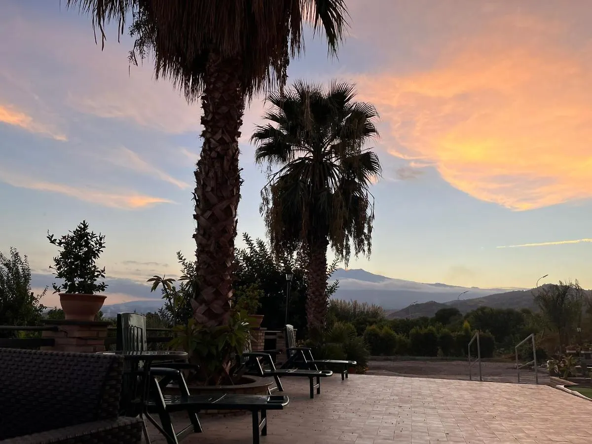 La Pomelia B&B Sofia Trappitello Bed & Breakfast